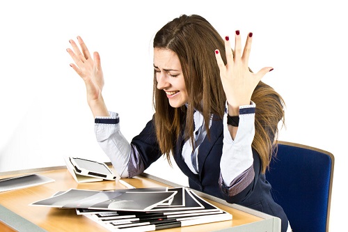 同僚の仕事が遅いせいでイライラが止まらない時の対処法は 仕事人生いとをかし